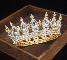 Load image into Gallery viewer, Vintage Style Queen Crown
